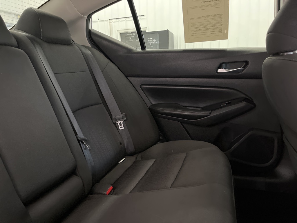 2020 Nissan Altima 2.5 SV Image 14 of 44
