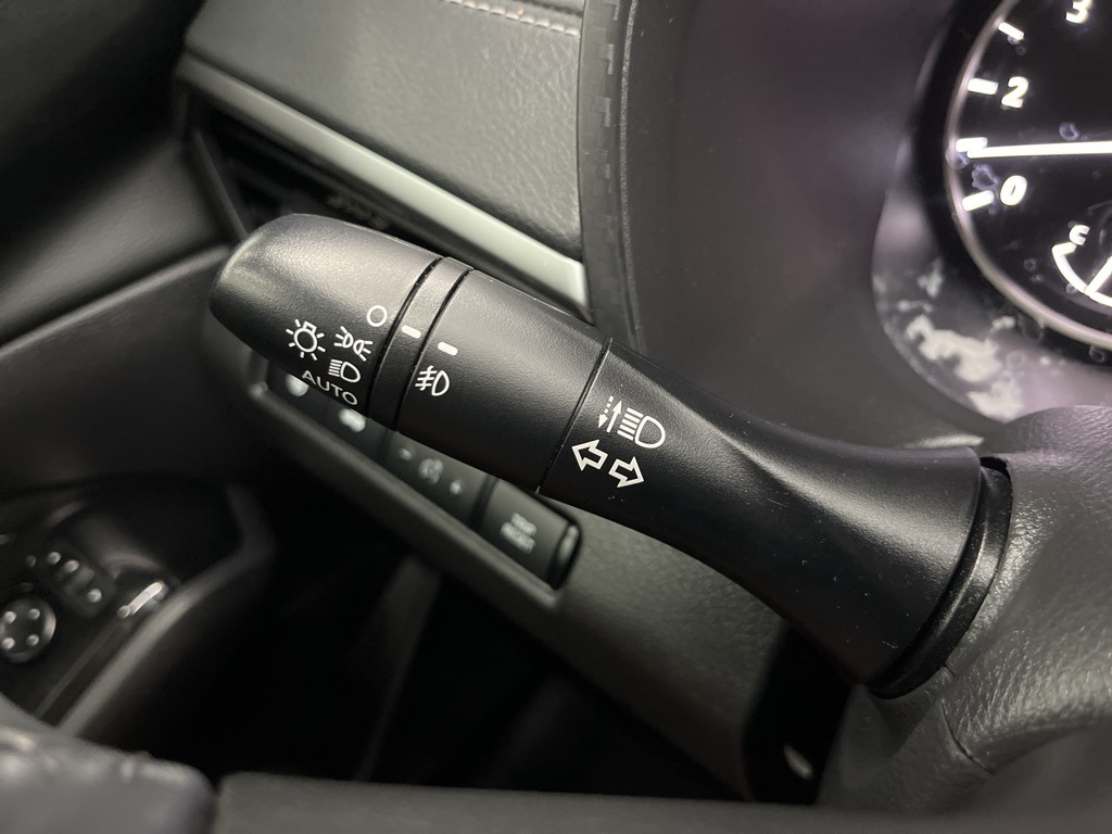 2020 Nissan Altima 2.5 SV Image 34 of 44