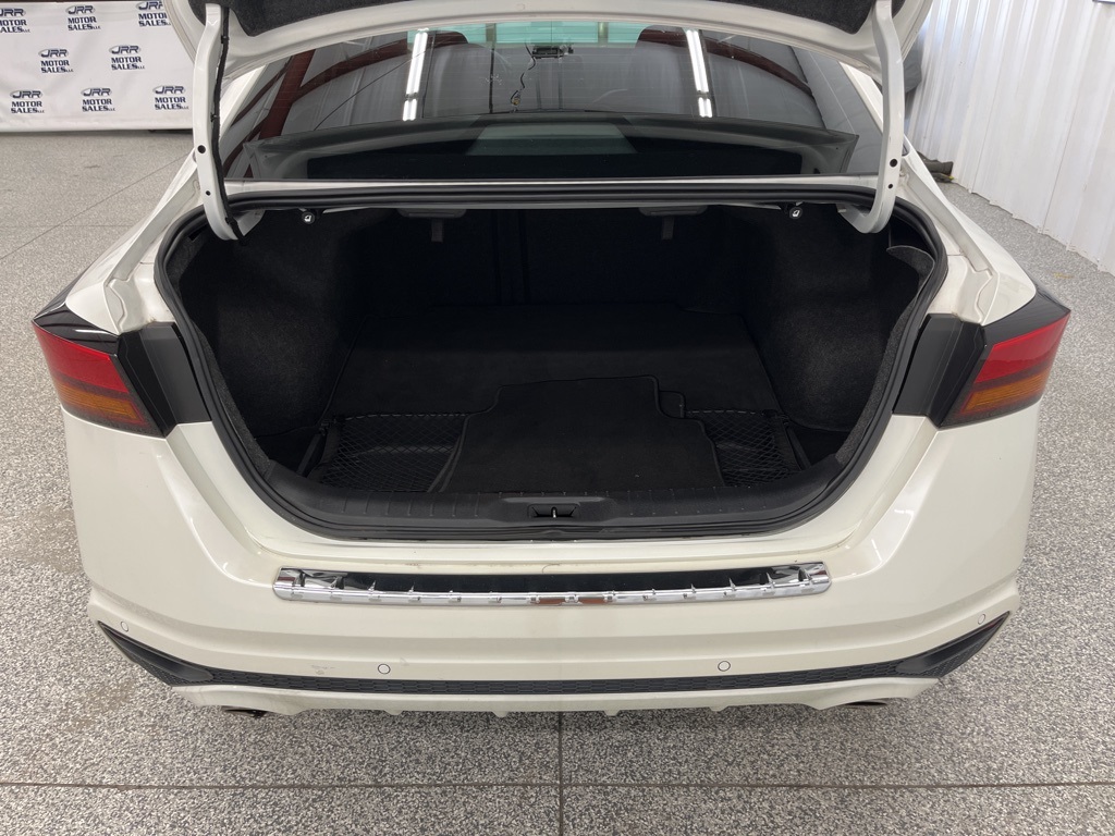 2020 Nissan Altima 2.5 SV Image 10 of 44