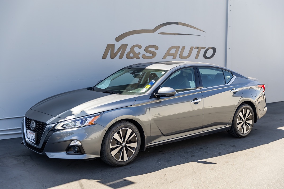 Vehicle image 1 of 19