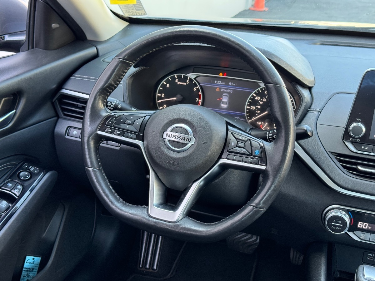Vehicle image 19 of 19