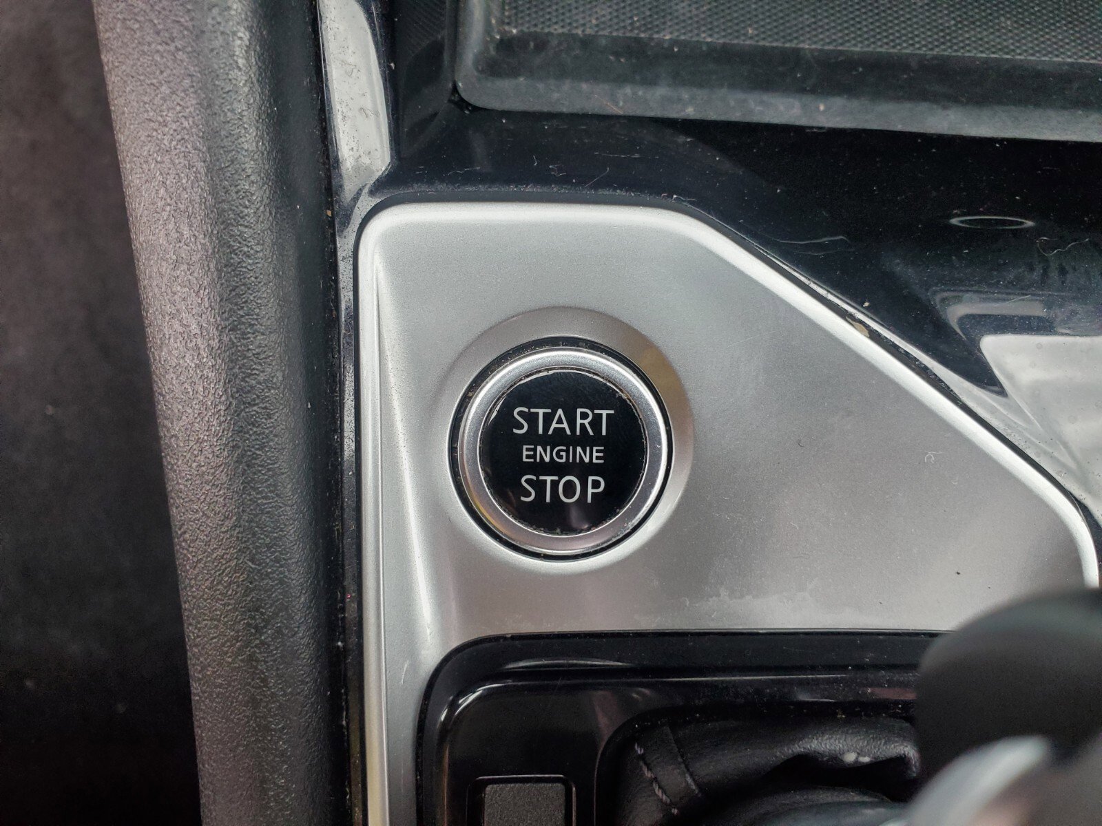 Vehicle image 13 of 39