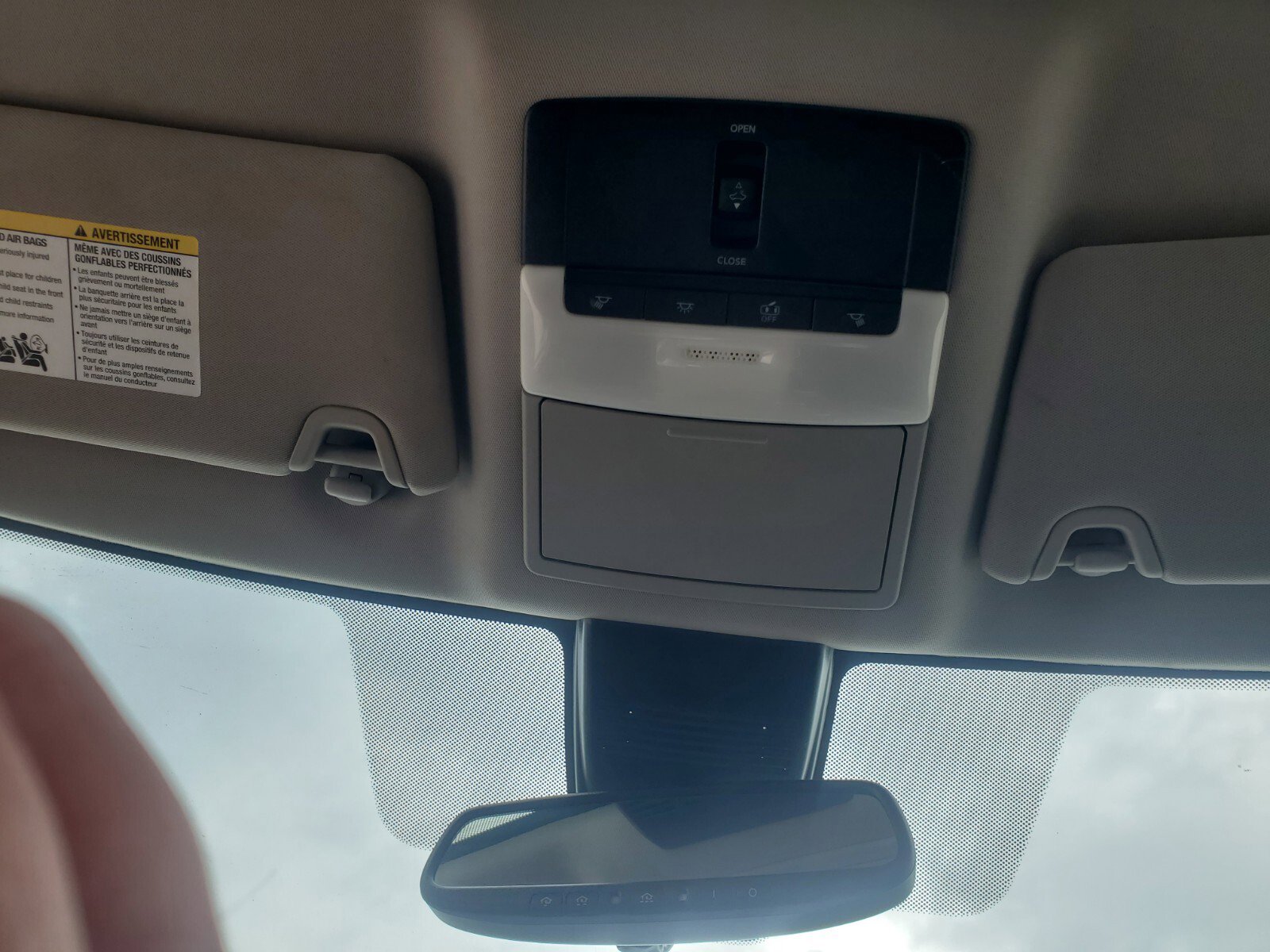 Vehicle image 19 of 39