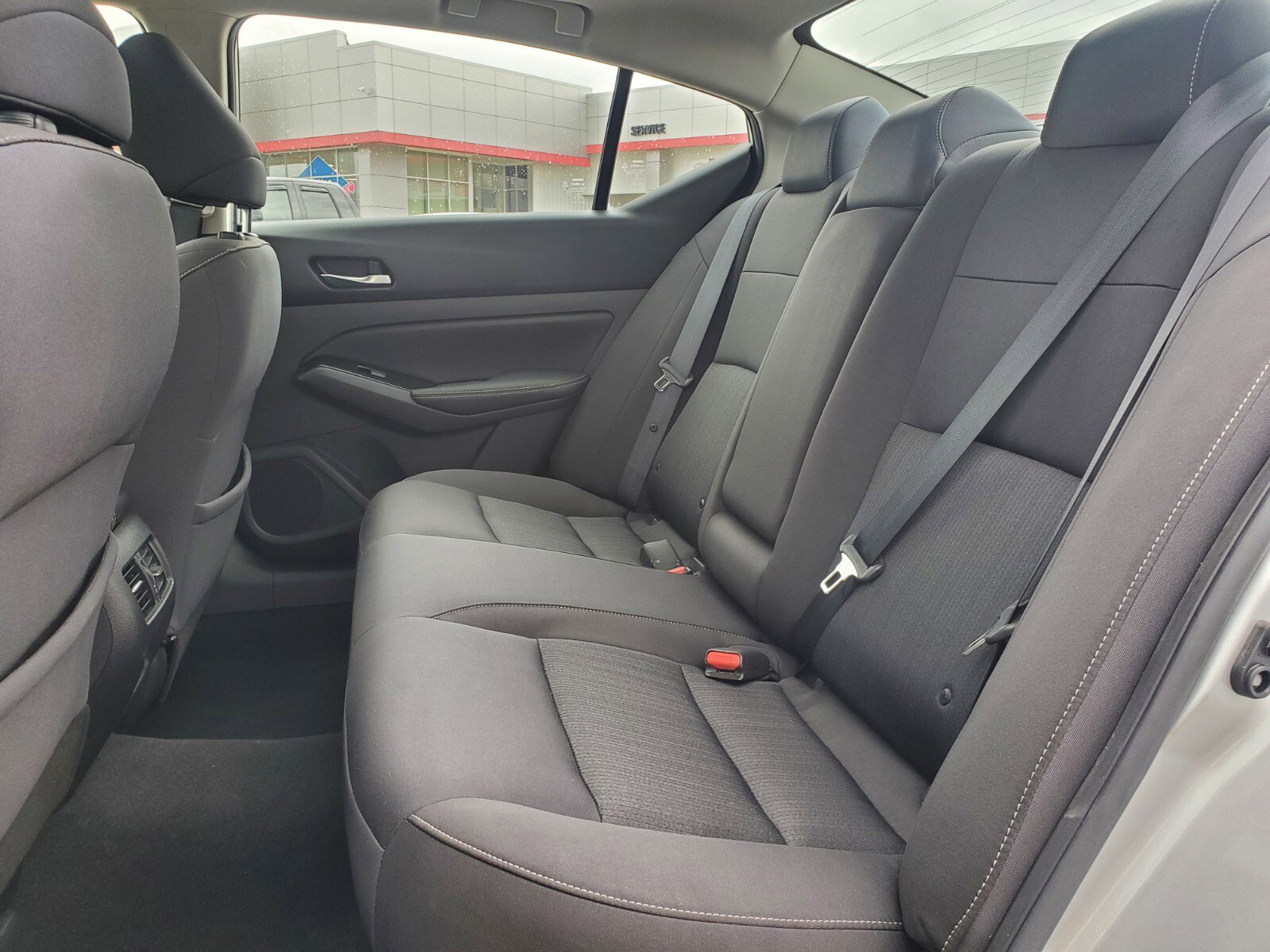 Vehicle image 26 of 39