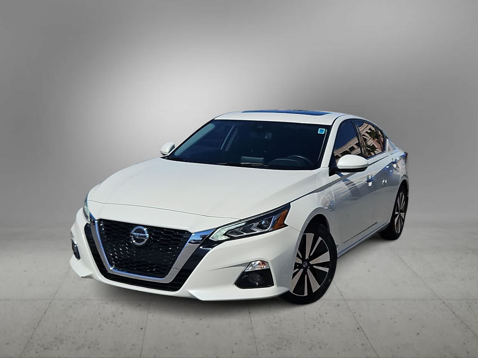 Vehicle image 1 of 33