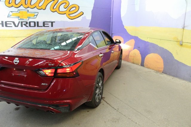 Vehicle image 5 of 20