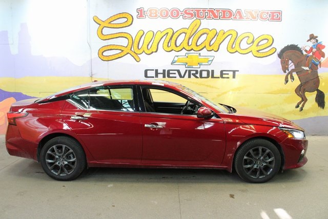Vehicle image 4 of 20