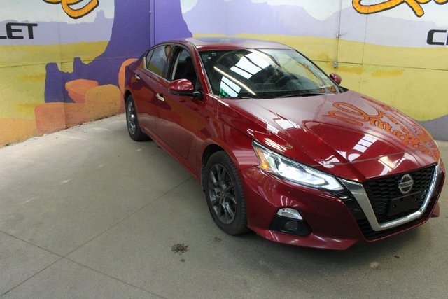 Vehicle image 3 of 20