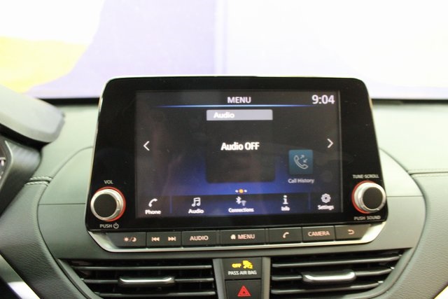 Vehicle image 10 of 20