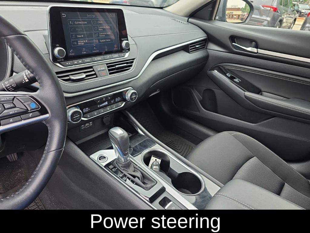 2020 Nissan Altima 2.5 SV Image 13 of 24