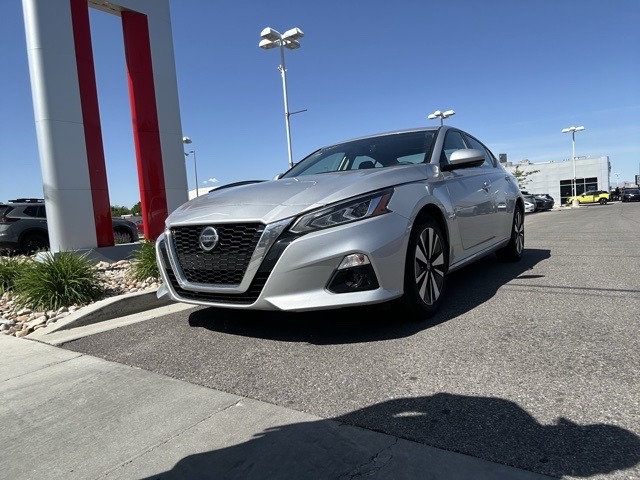 Vehicle image 1 of 8