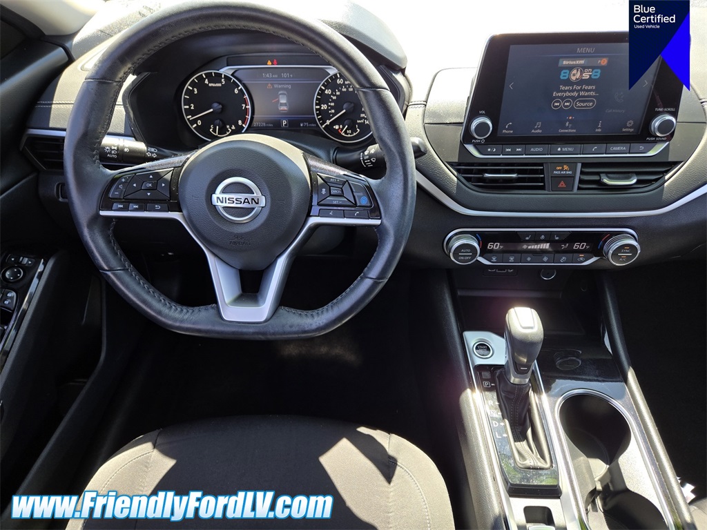 Vehicle image 20 of 25