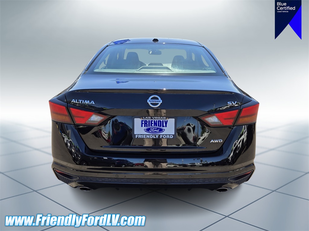 Vehicle image 5 of 25