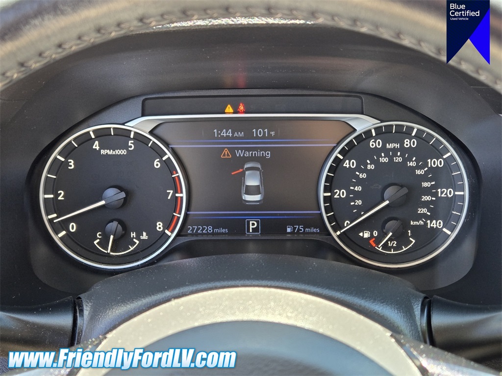 Vehicle image 15 of 25
