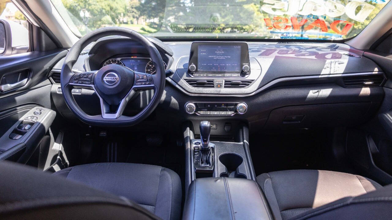 2020 Nissan Altima 2.5 S Image 16 of 30