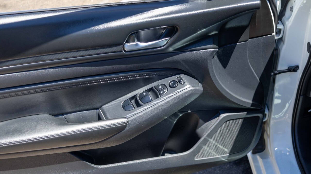 2020 Nissan Altima 2.5 S Image 26 of 30