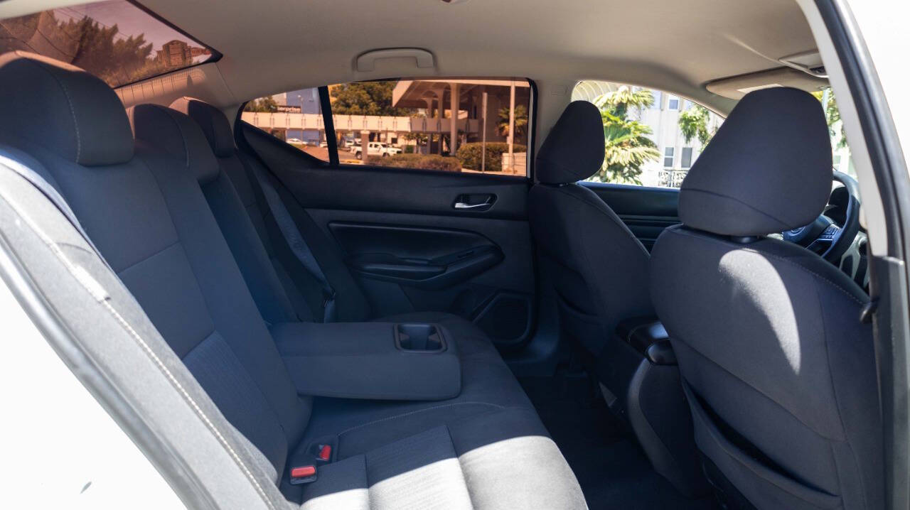 2020 Nissan Altima 2.5 S Image 13 of 30