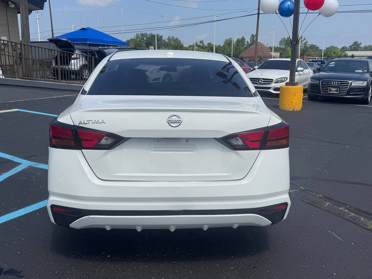 2020 Nissan Altima 2.5 S Image 5 of 29