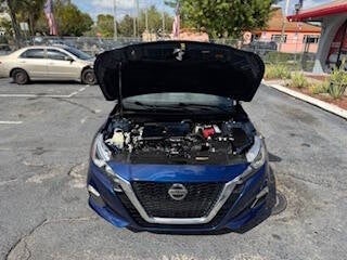Vehicle image 13 of 41