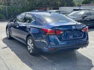Vehicle image 11 of 41