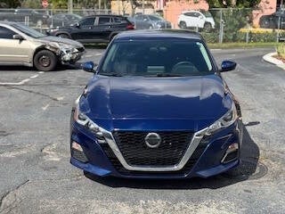 Vehicle image 4 of 41