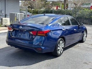Vehicle image 7 of 41