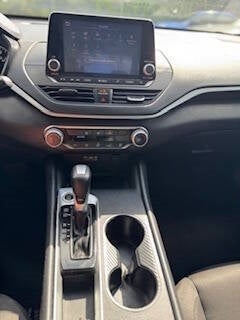 Vehicle image 28 of 41