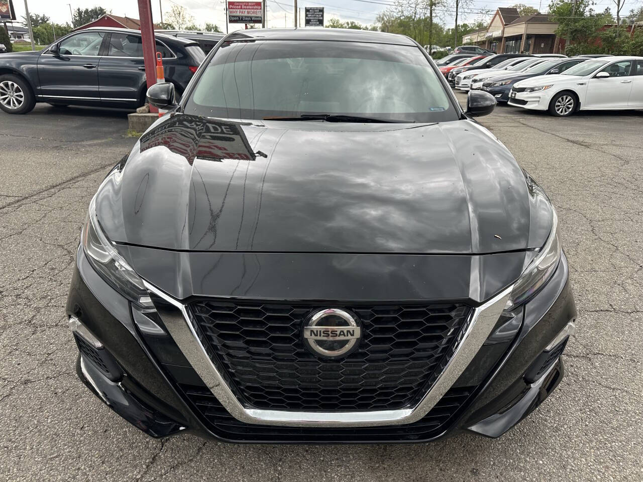 Vehicle image 13 of 24
