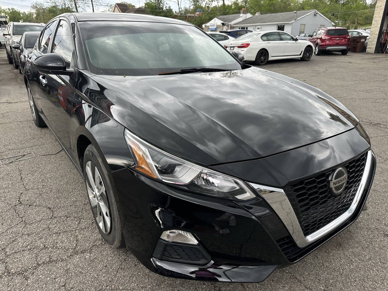 Vehicle image 5 of 24