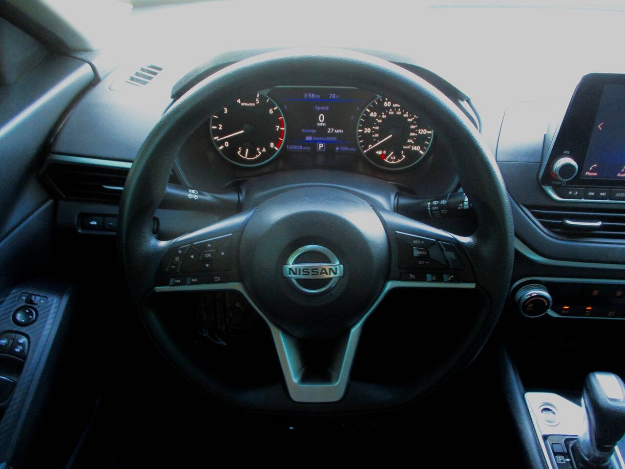 2020 Nissan Altima 2.5 S Image 15 of 25