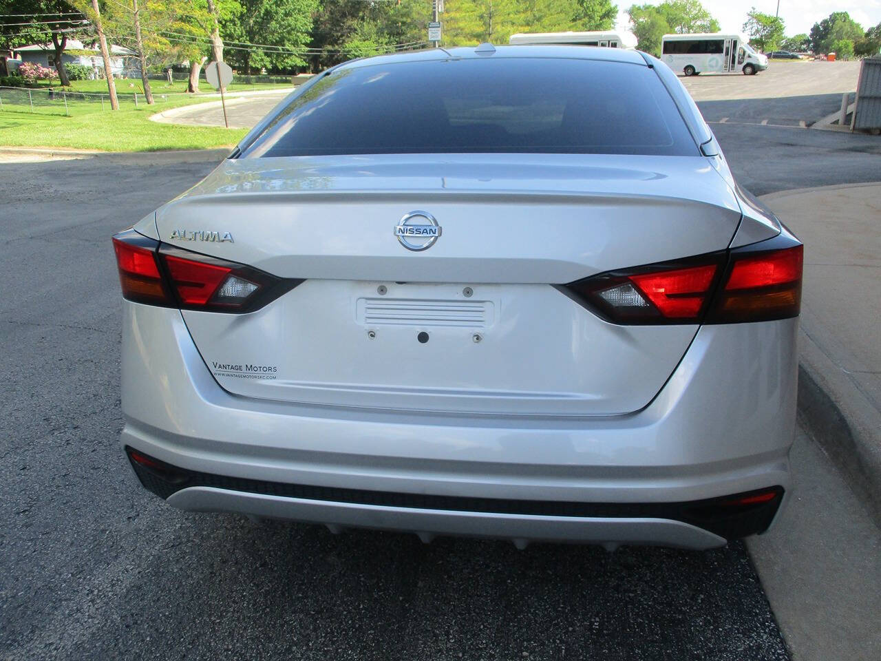 2020 Nissan Altima 2.5 S Image 6 of 25