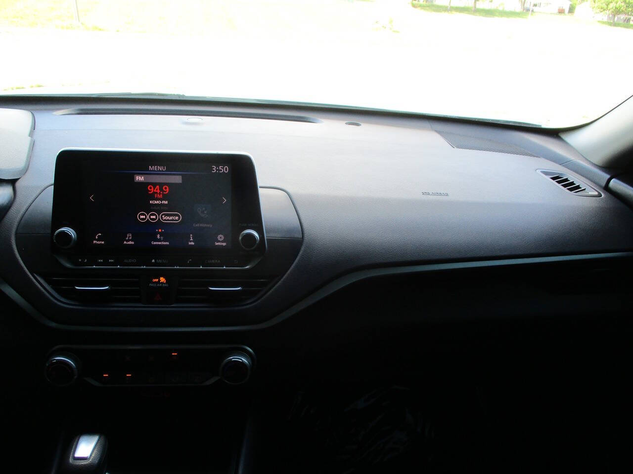 2020 Nissan Altima 2.5 S Image 17 of 25