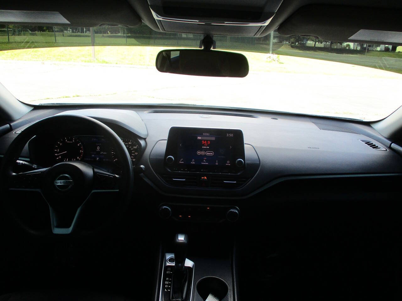 2020 Nissan Altima 2.5 S Image 13 of 25