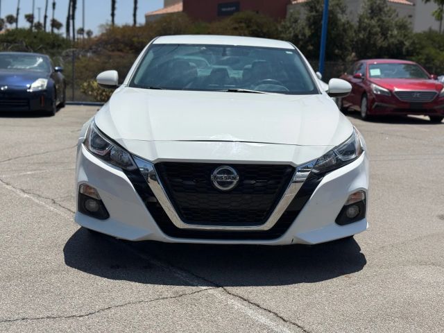 2020 Nissan Altima 2.5 S Image 2 of 17