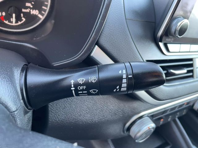 Vehicle image 47 of 86