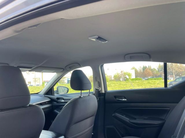 Vehicle image 69 of 86