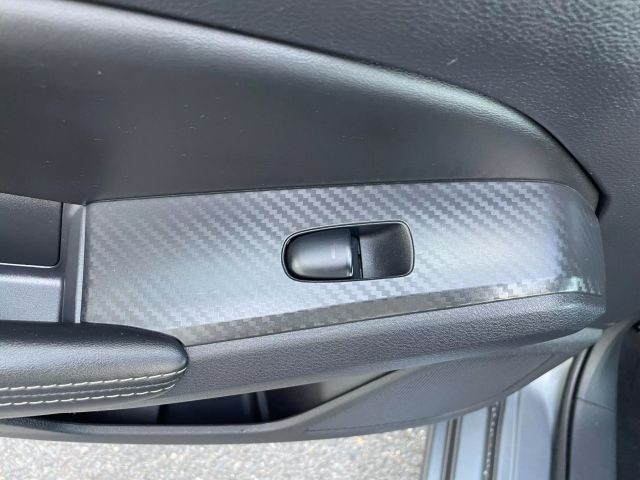 Vehicle image 65 of 86