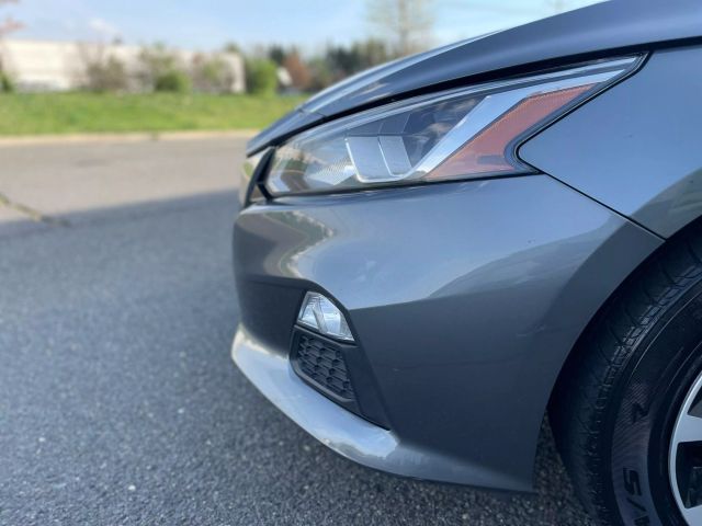 Vehicle image 26 of 86
