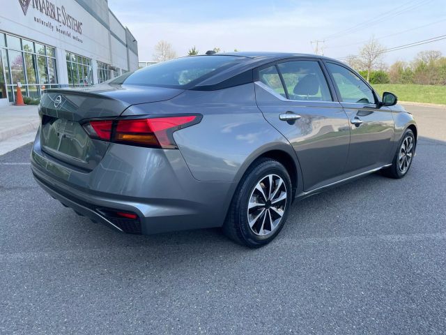 Vehicle image 11 of 86