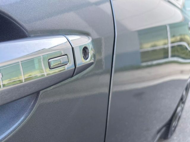 Vehicle image 36 of 86