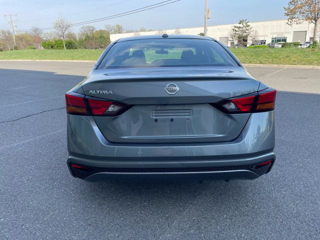 Vehicle image 13 of 86