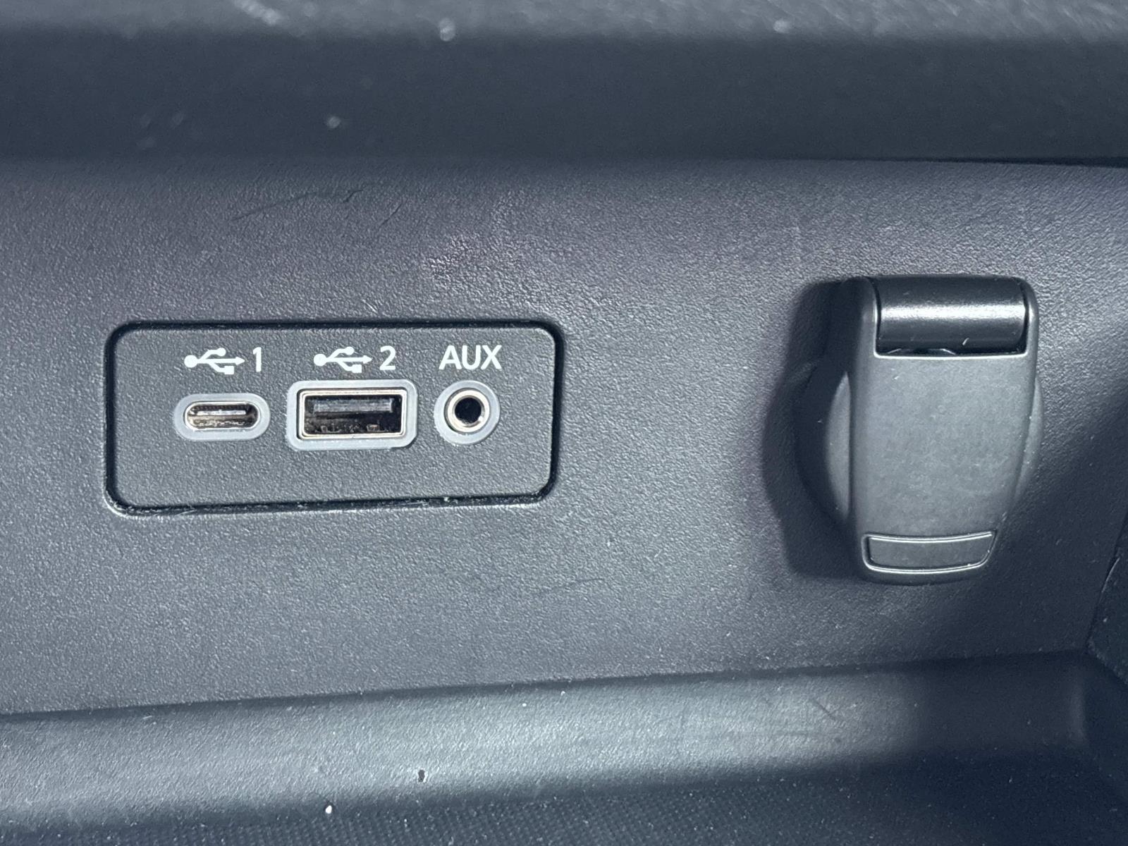Vehicle image 16 of 30