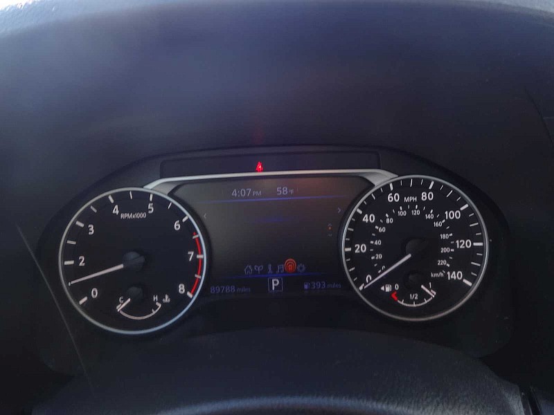 Vehicle image 16 of 23