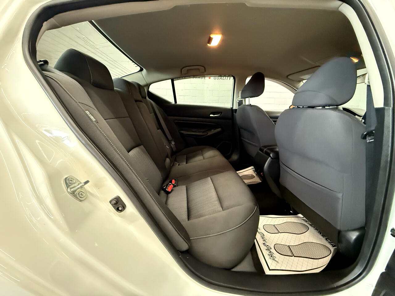2020 Nissan Altima 2.5 S Image 16 of 34