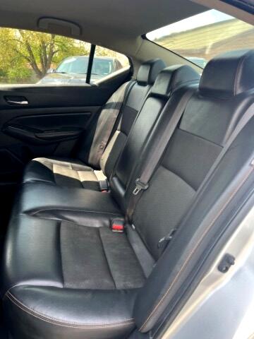 Vehicle image 24 of 27