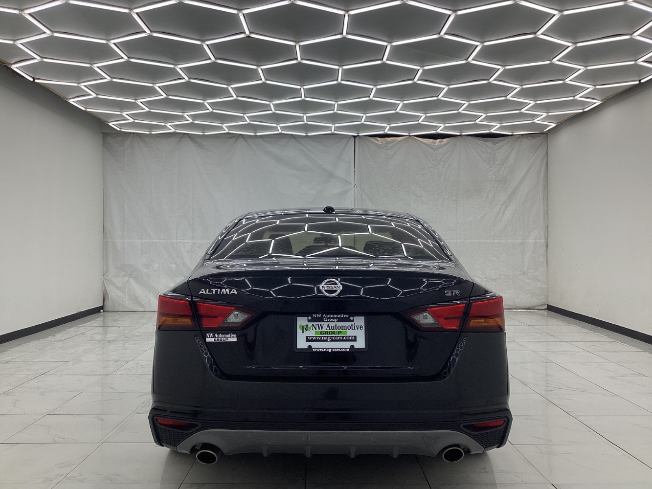 Vehicle image 14 of 49