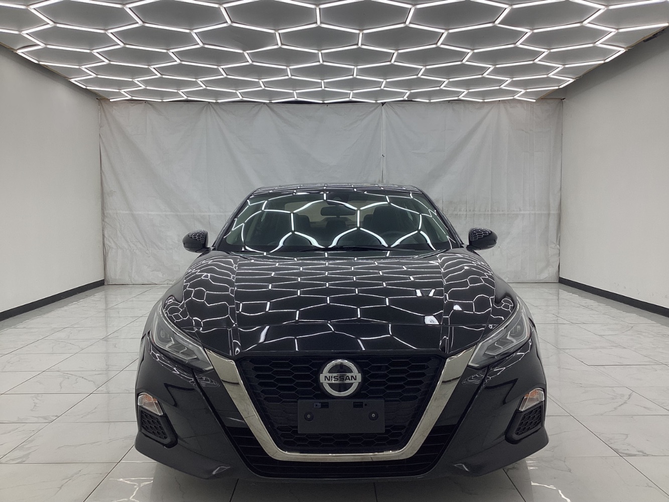 Vehicle image 9 of 49