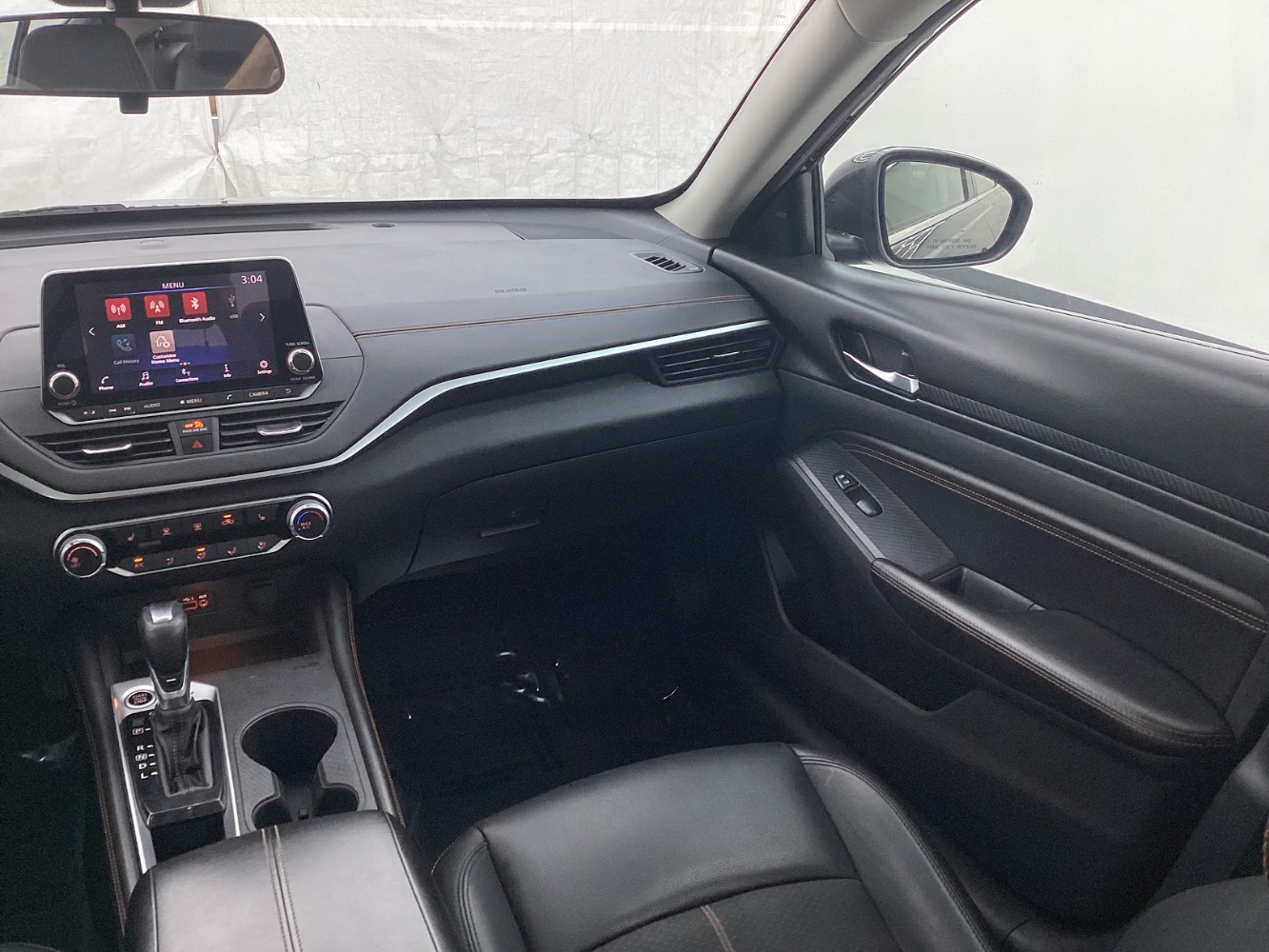 Vehicle image 3 of 49