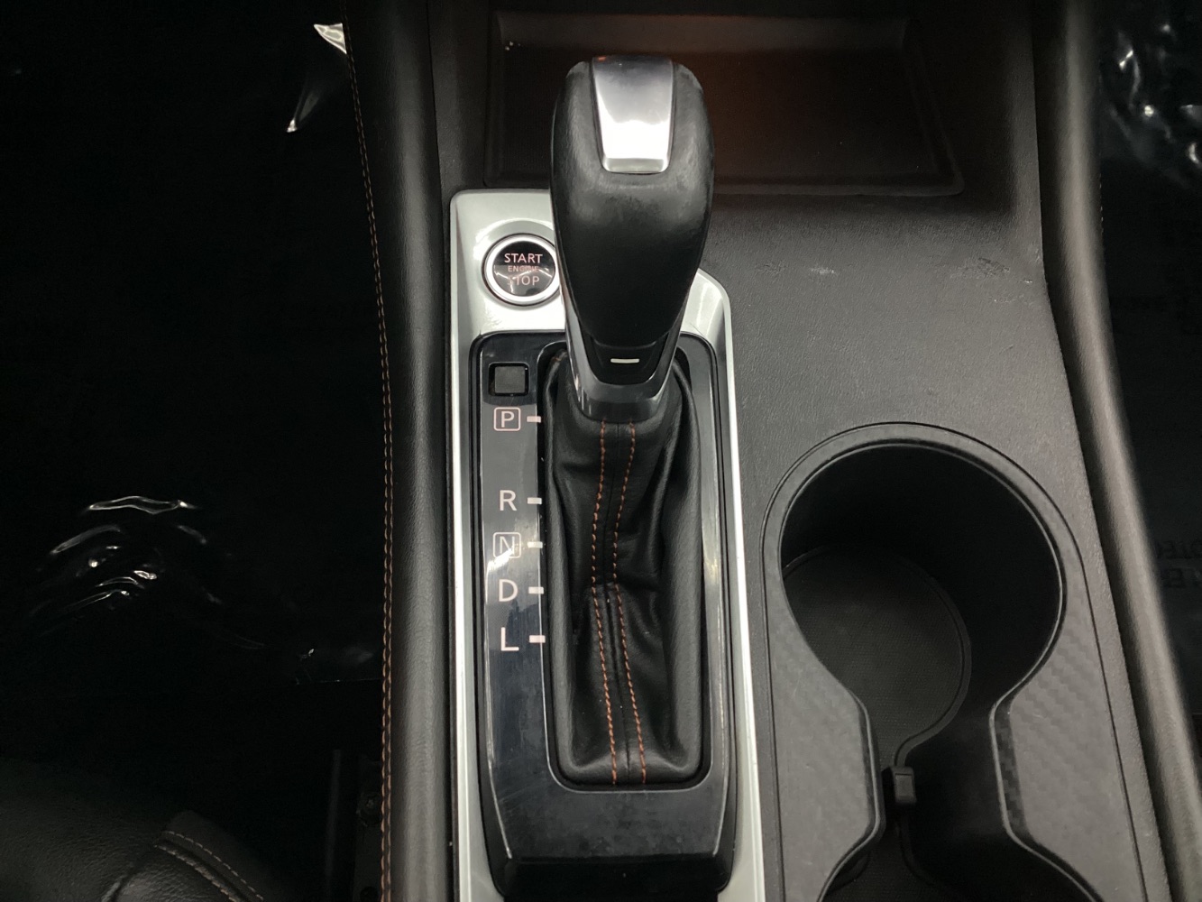 Vehicle image 36 of 49