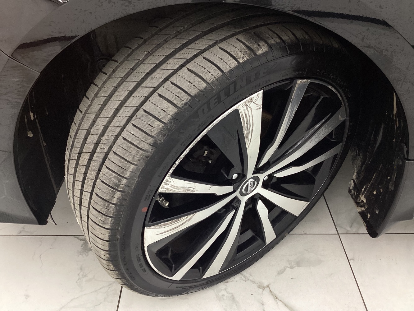Vehicle image 45 of 49